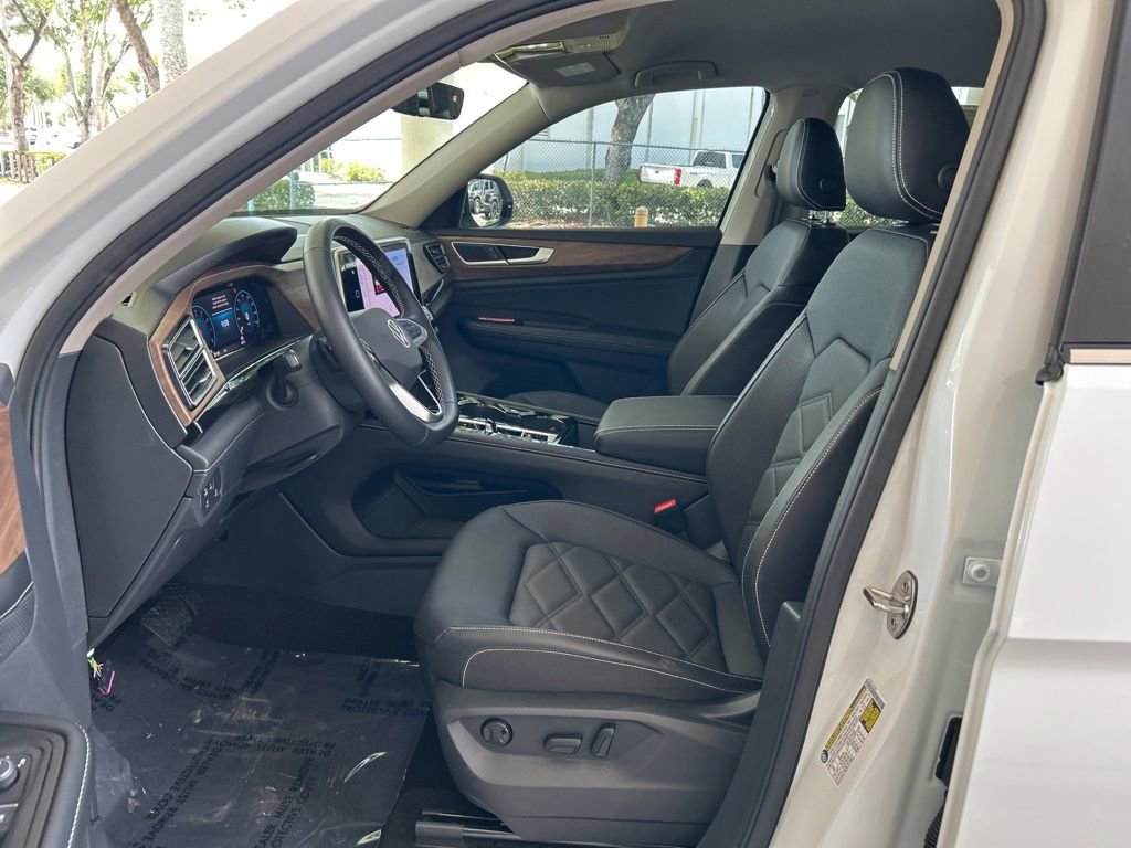 Used 2026 Volkswagen Atlas SE FWD image 5