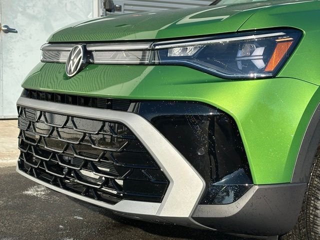 New 2026 Volkswagen Taos SEL AWD/4WD image 8