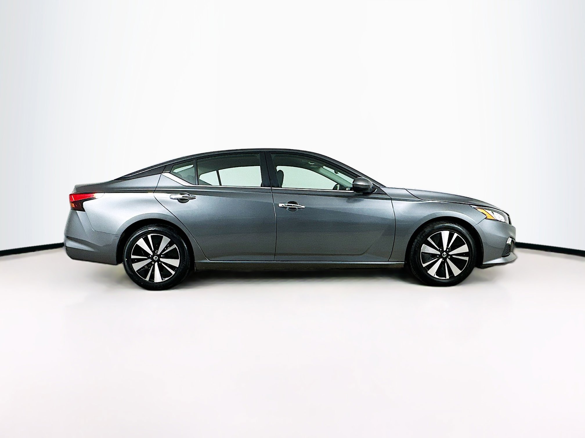 Used 2022 Nissan Altima 2.5 SV image 10