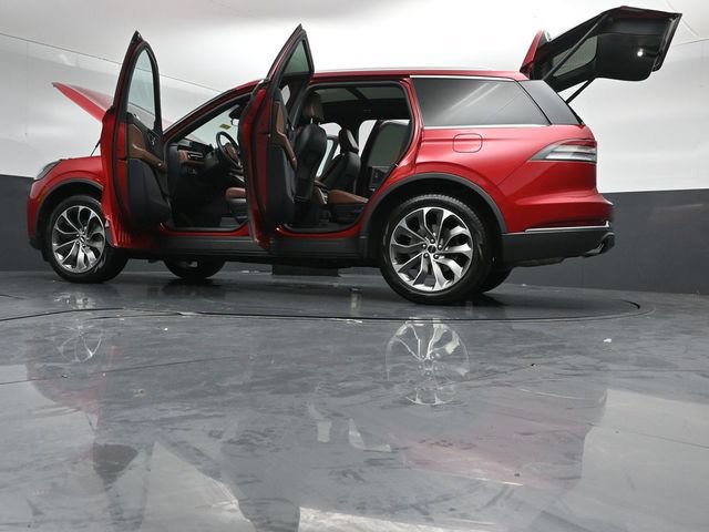 Certified 2025 Lincoln Aviator Reserve w/ Illumination Package AWD/4WD image 59