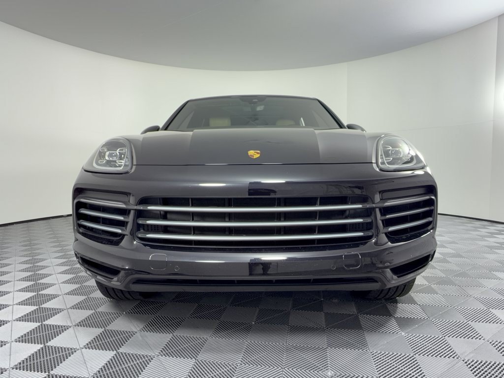 Certified 2022 Porsche Cayenne AWD/4WD image 6
