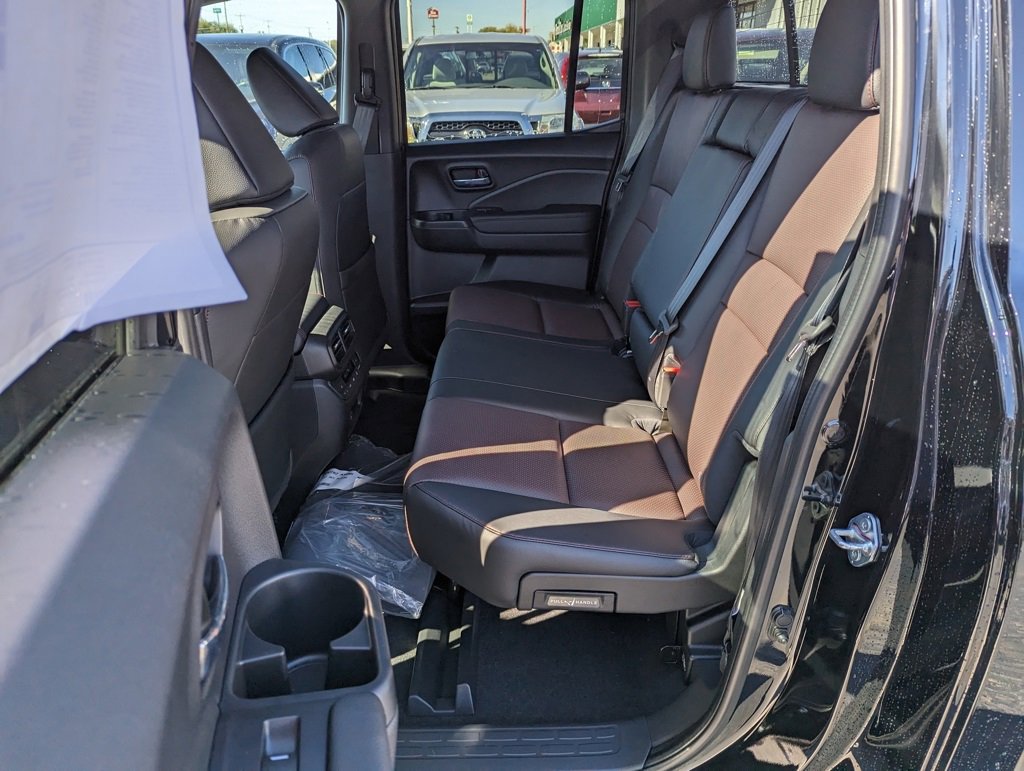 New 2026 Honda Ridgeline Black Edition image 13