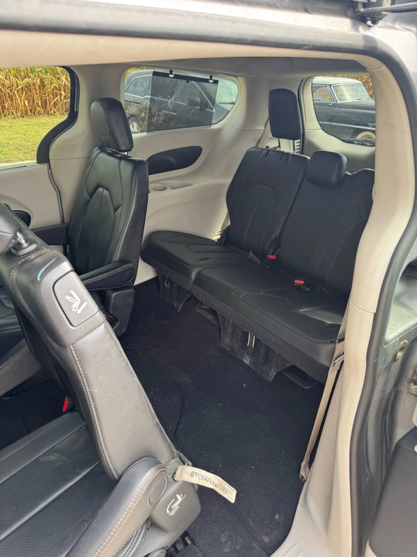 Used 2019 Chrysler Pacifica Touring-L image 18