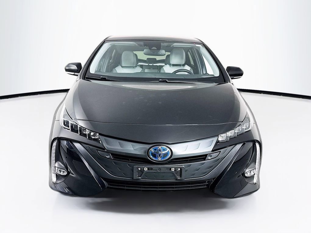 Used 2021 Toyota Prius Prime Limited image 2