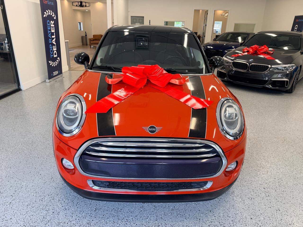 Used 2019 MINI Cooper 4-Door Hardtop image 14