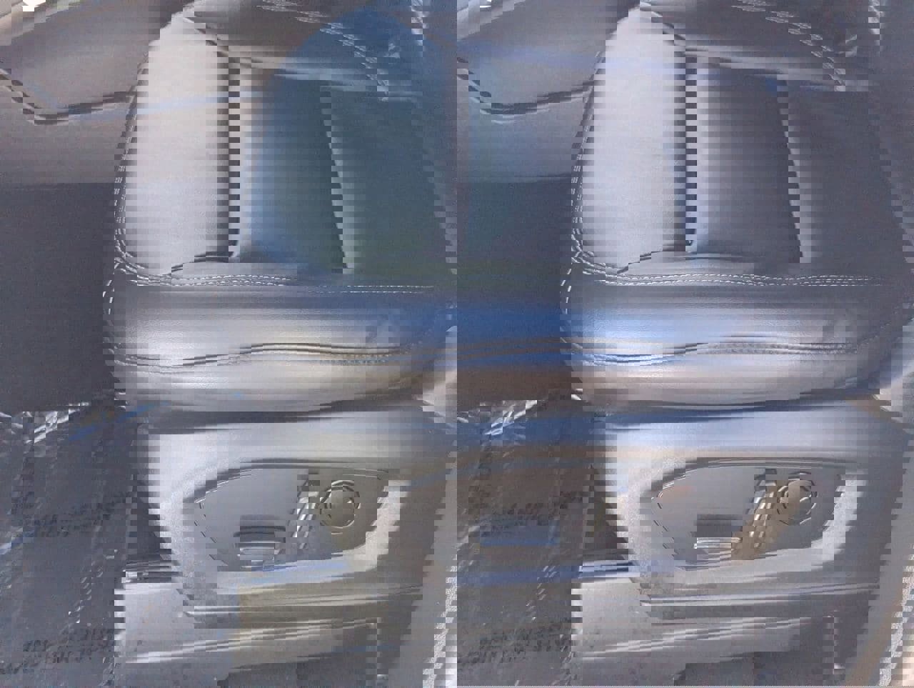 Used 2023 Ford Explorer XLT w/ Equipment Group 202A image 15