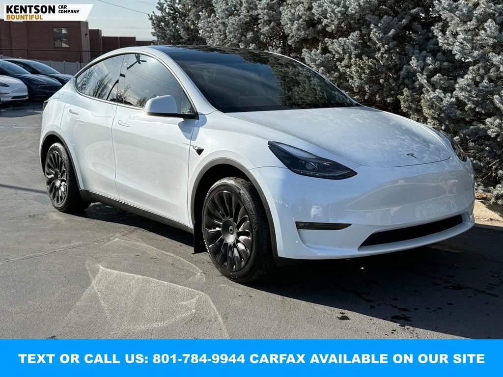 Used 2023 Tesla Model Y Long Range image 13