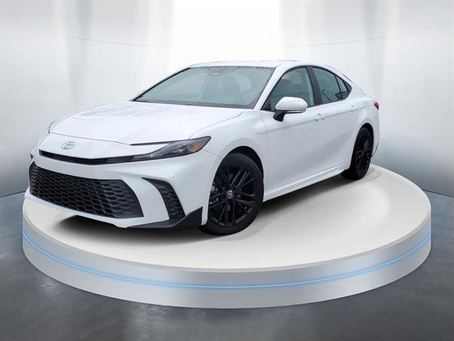 Used 2026 Toyota Camry SE FWD image 1