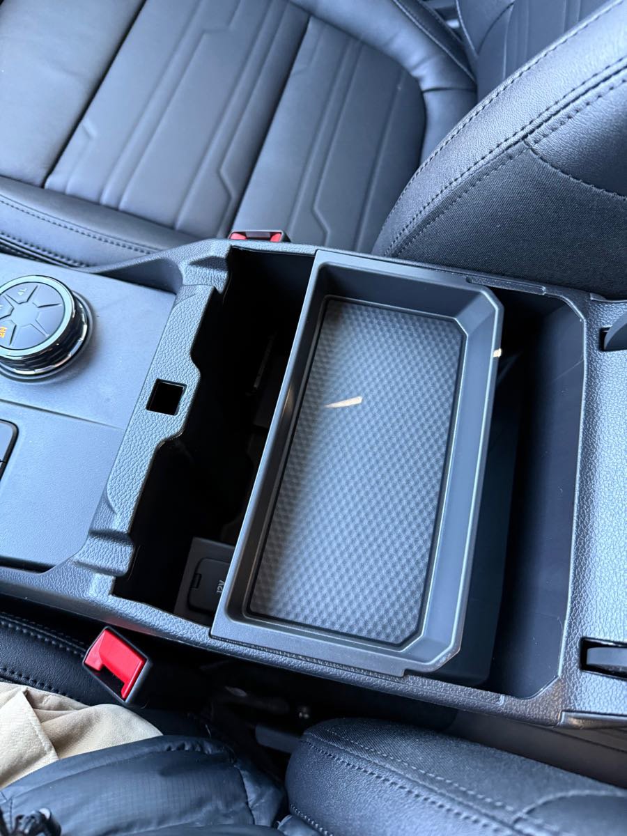 New 2025 Ford Ranger Lariat w/ Black Appearance Package image 27