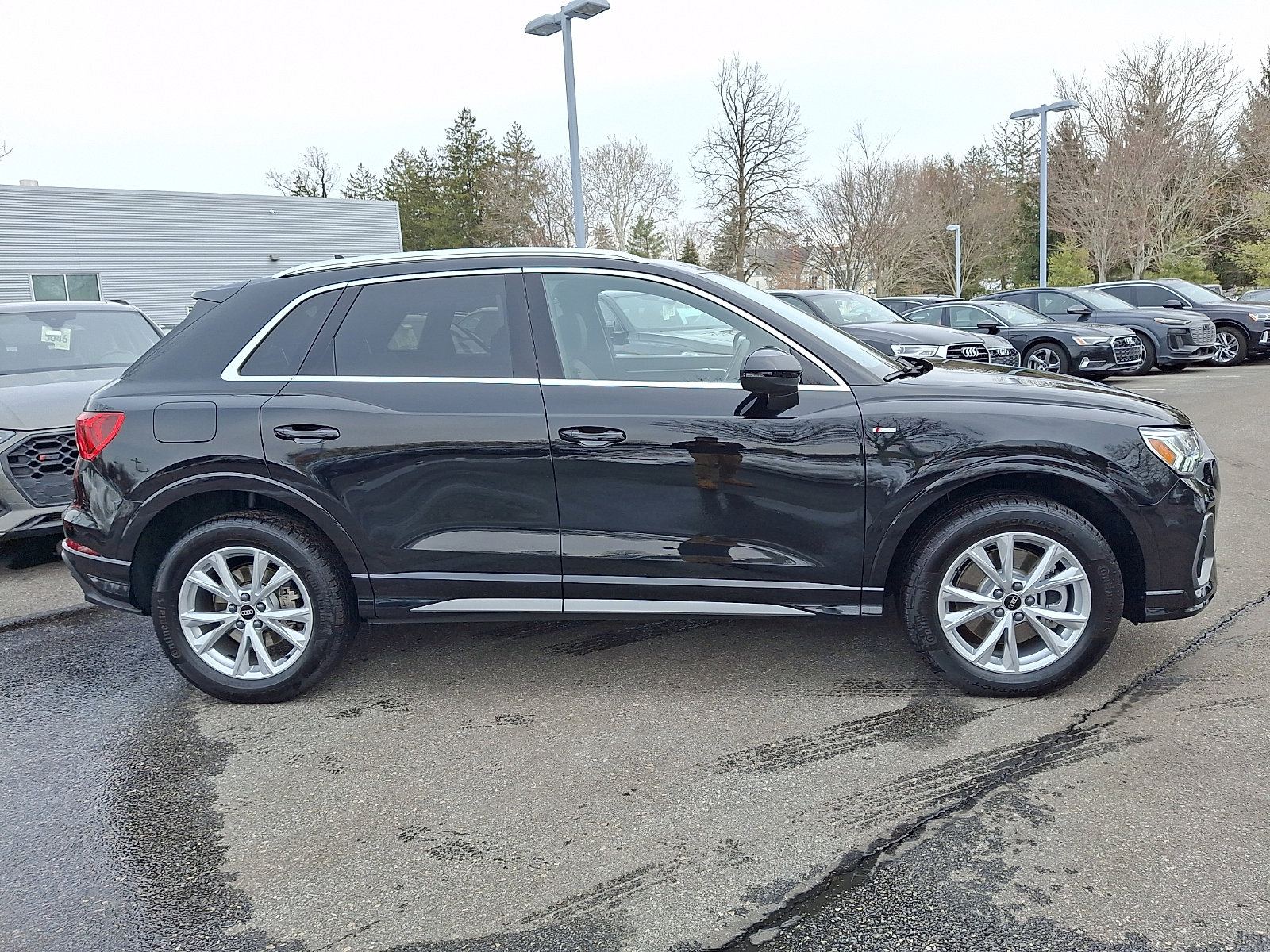 Certified 2025 Audi Q3 2.0T Premium Plus w/ Premium Plus Package AWD/4WD image 7