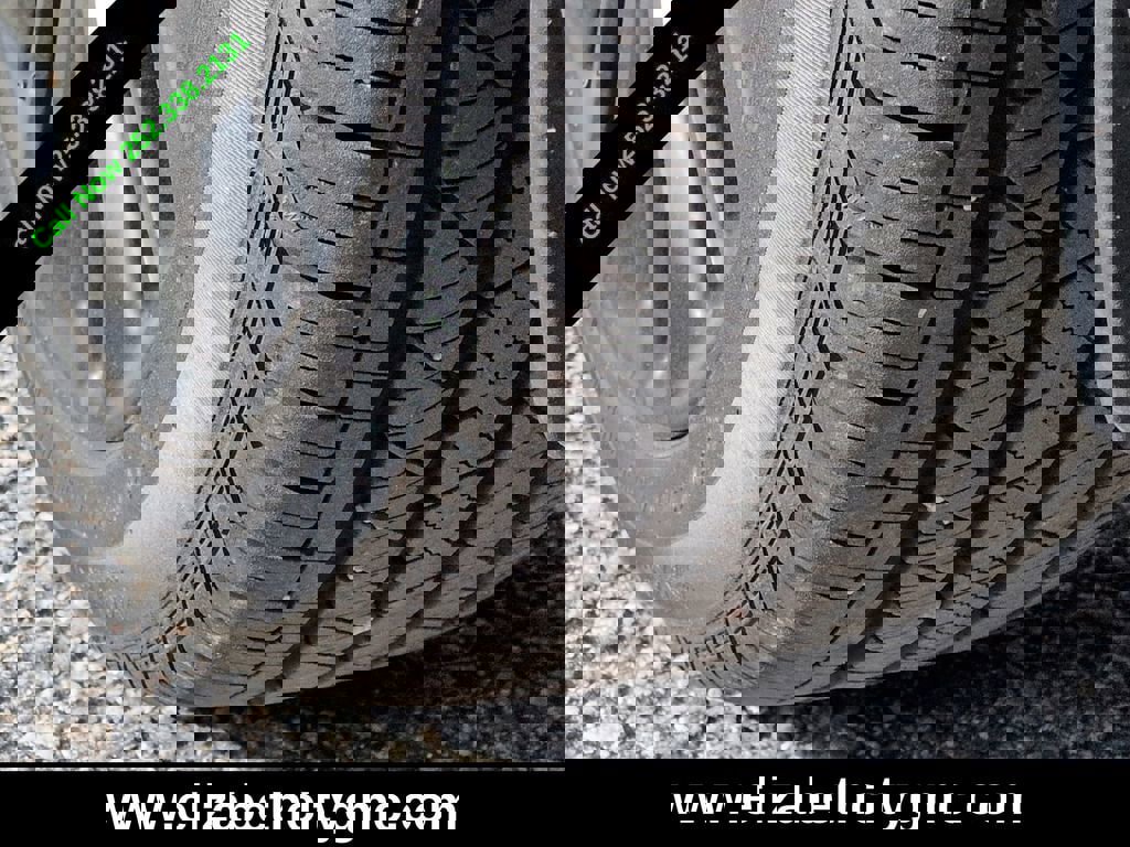 Used 2025 Lincoln Corsair Reserve w/ Equipment Group 202A image 13