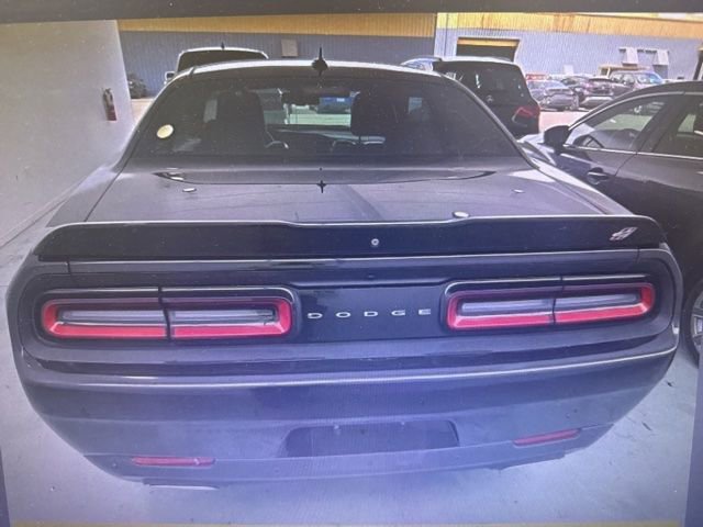 Used 2019 Dodge Challenger SXT w/ Plus Package image 4
