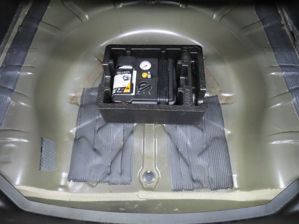 Used 2013 Chevrolet Malibu LS w/ Protection Package image 32