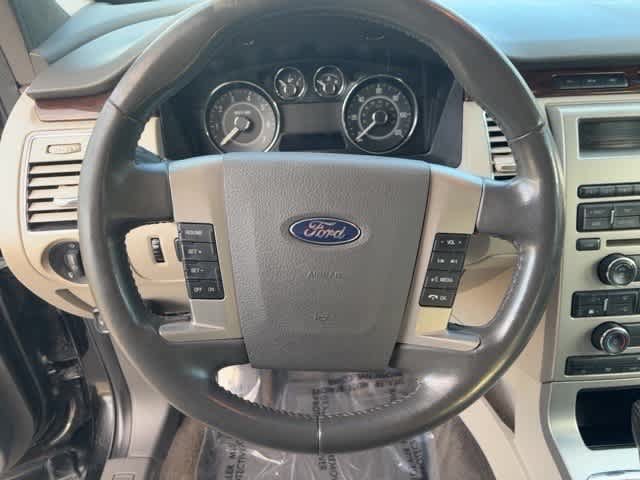 Used 2011 Ford Flex SEL w/ Rapid Spec Order Code FWD image 17
