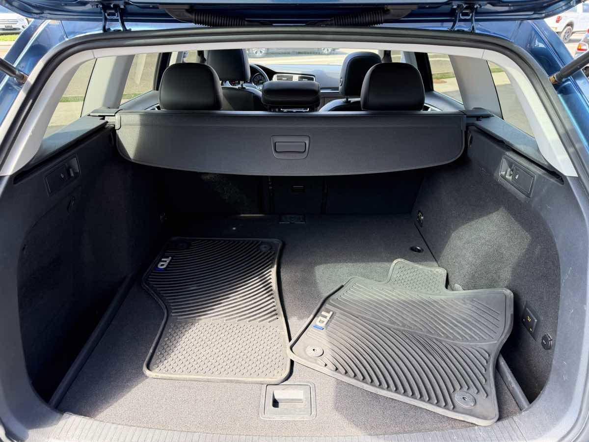 Used 2015 Volkswagen Golf SEL image 15