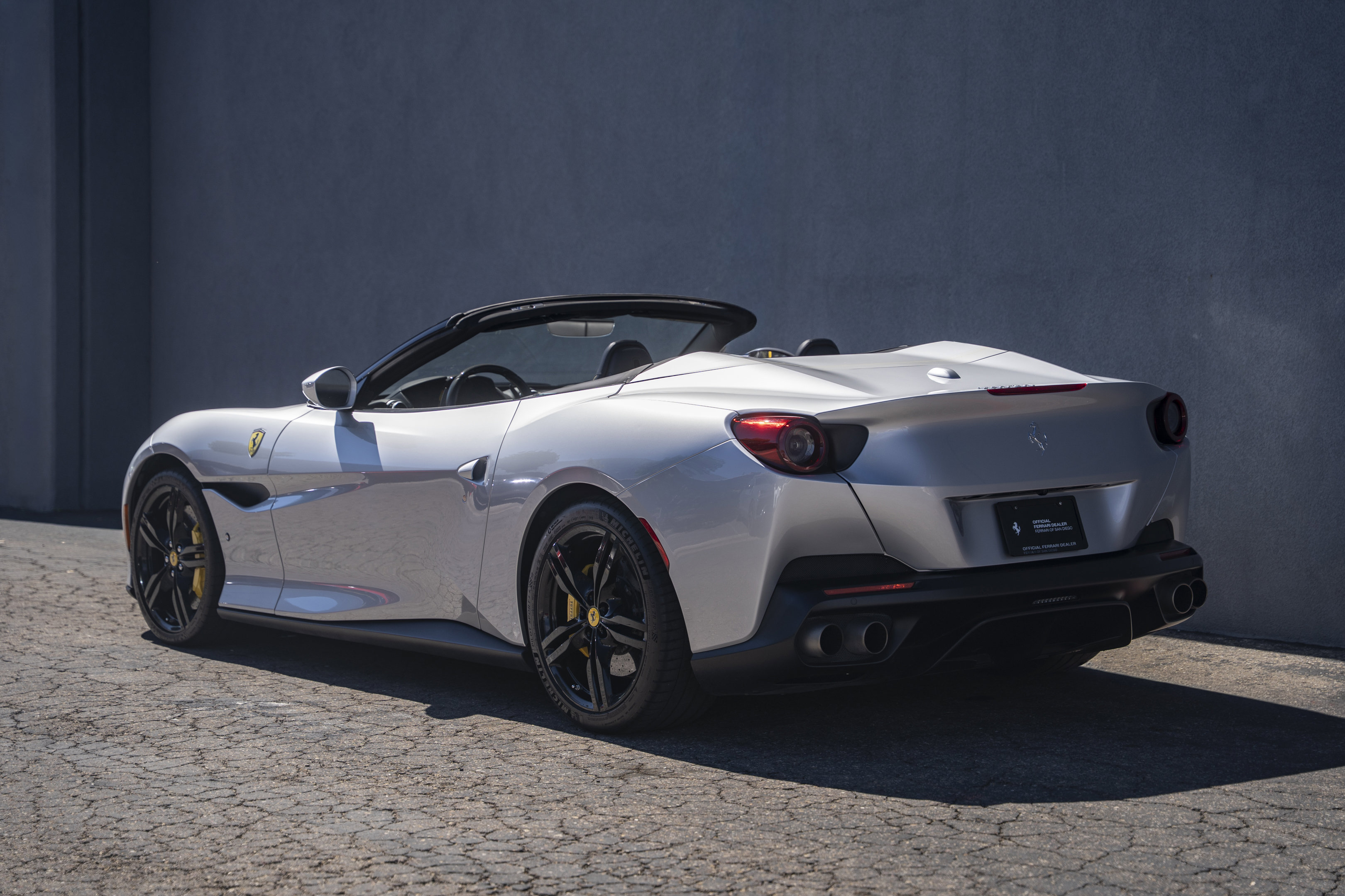 Certified 2019 Ferrari Portofino image 3
