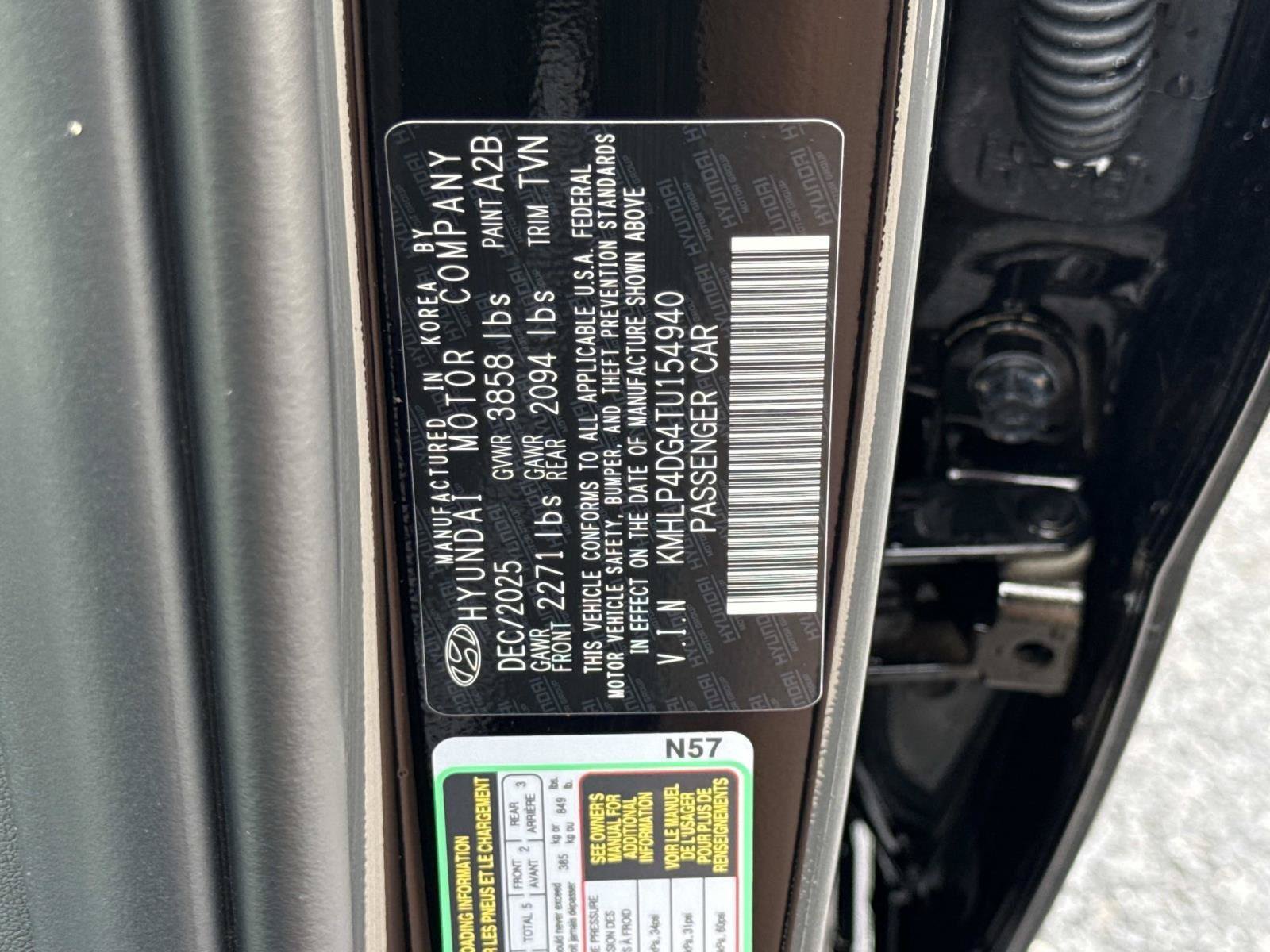 Certified 2026 Hyundai Elantra Limited FWD image 31