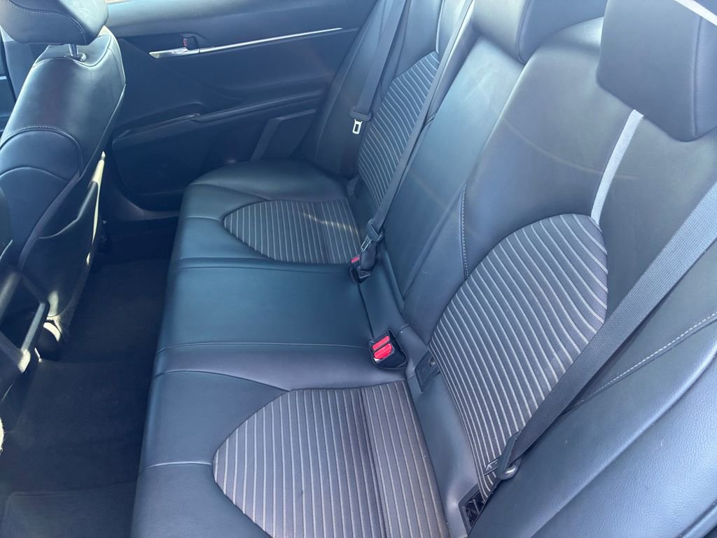 Used 2021 Toyota Camry SE w/ Convenience Package image 16