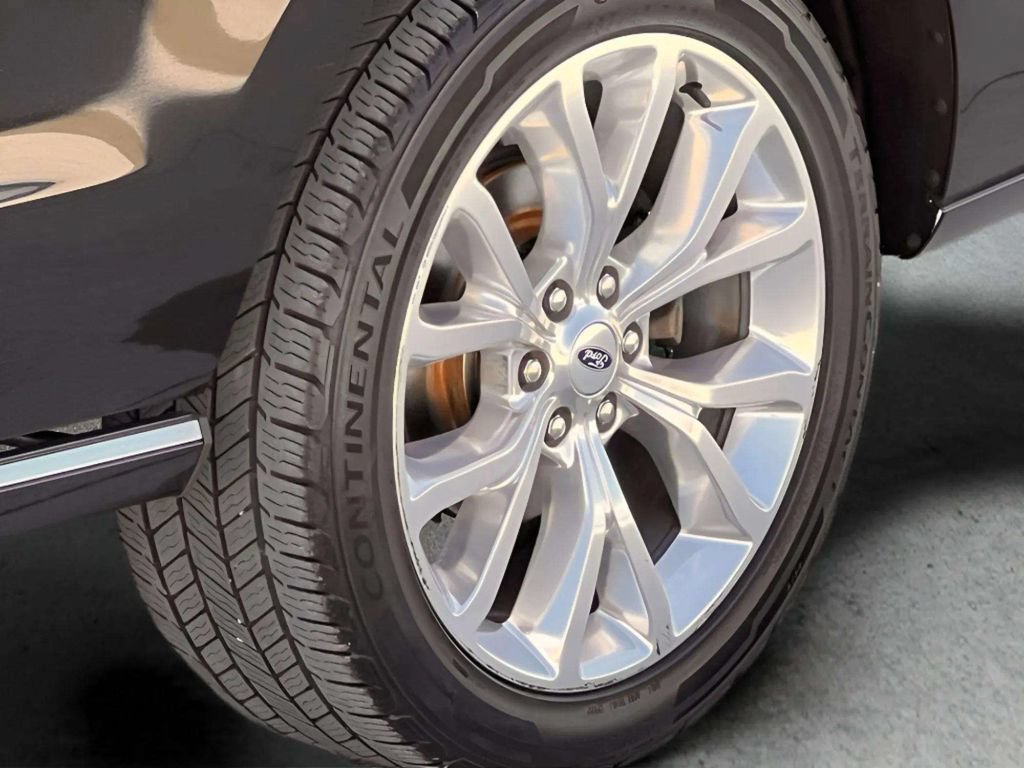 Used 2019 Ford Expedition Max Platinum AWD/4WD image 44