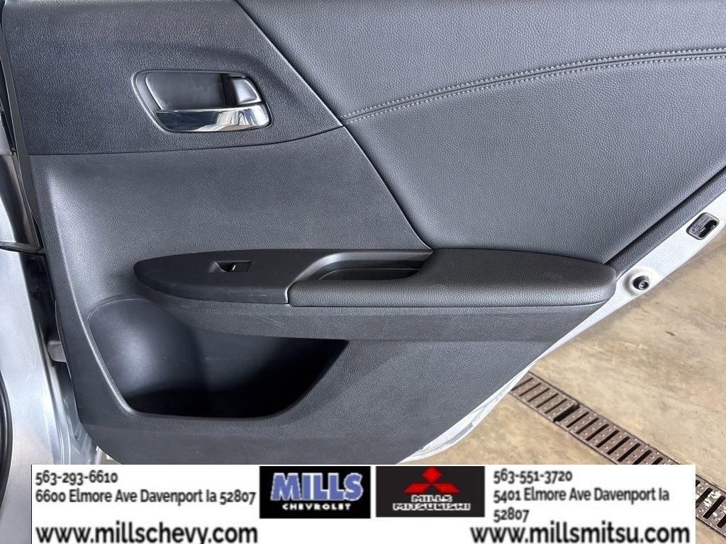 Used 2013 Honda Accord Touring image 15