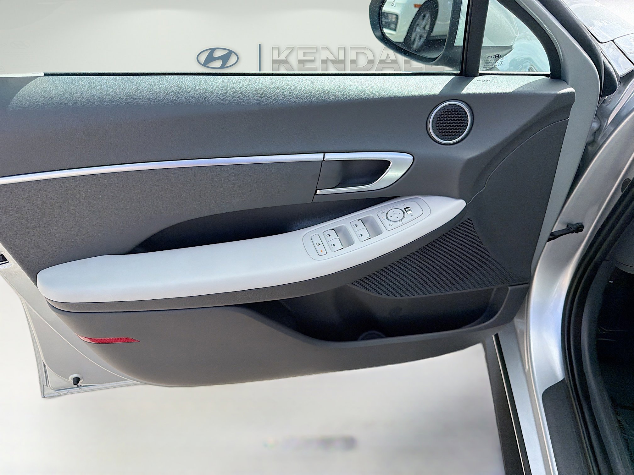 Certified 2025 Hyundai Sonata SE image 17