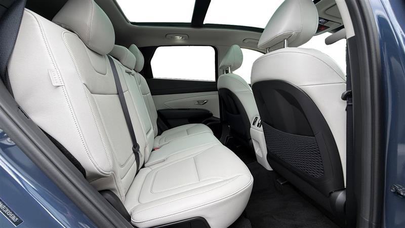Used 2025 Hyundai Tucson Limited AWD/4WD image 18
