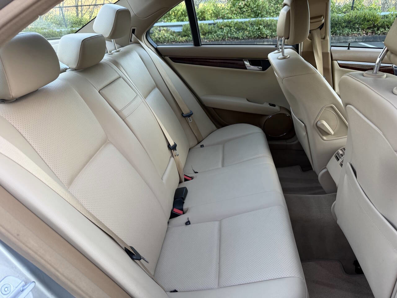 Used 2008 Mercedes-Benz C 300 Luxury image 26