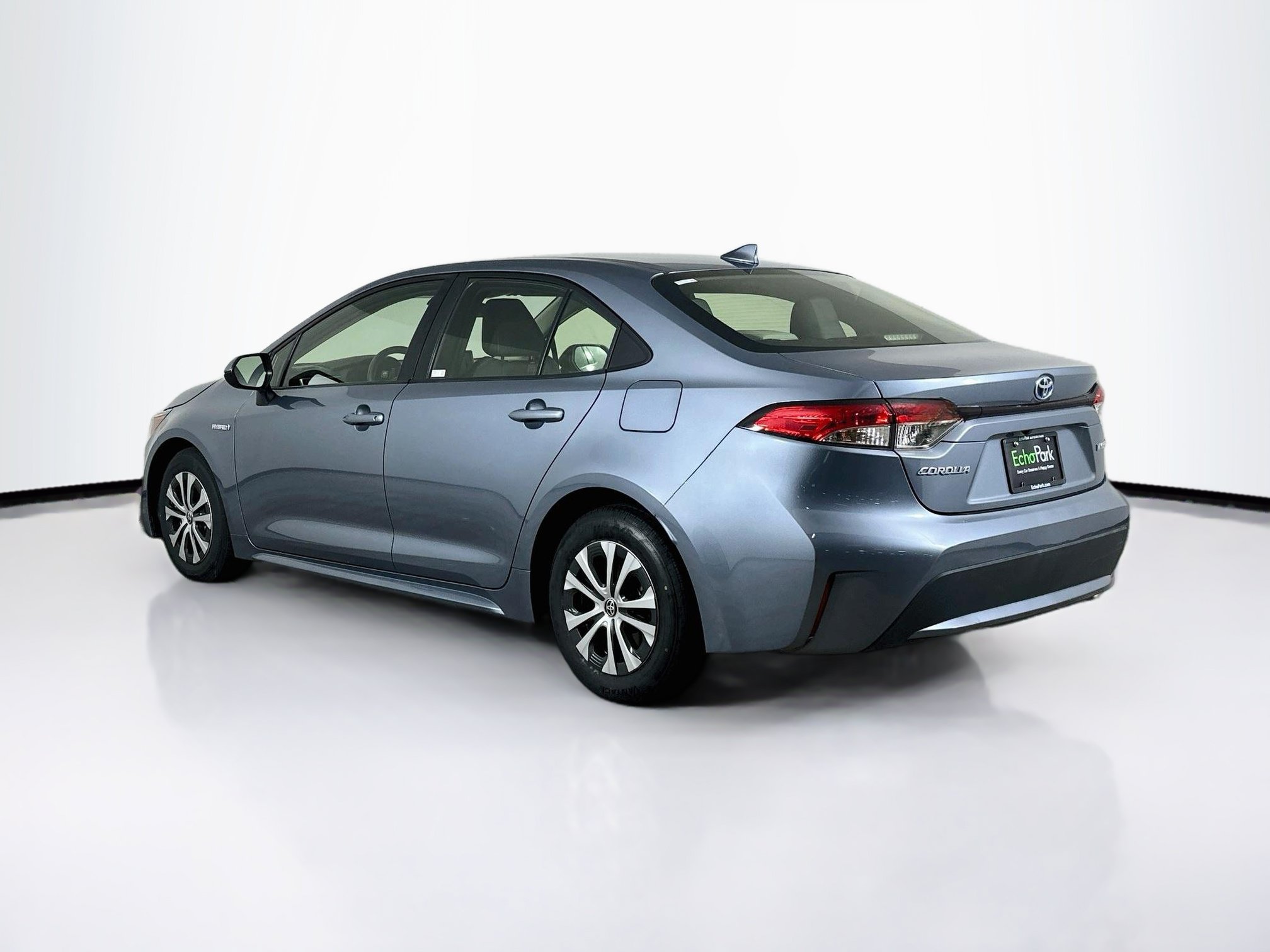 Used 2020 Toyota Corolla LE FWD image 5