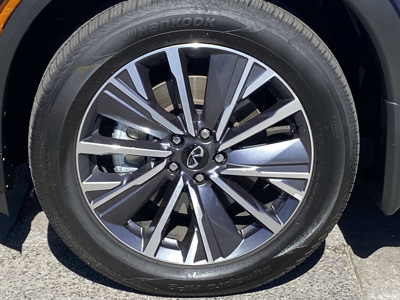 Certified 2026 INFINITI QX60 Luxe FWD image 8