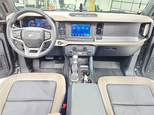 Used 2023 Ford Bronco Wildtrak image 25