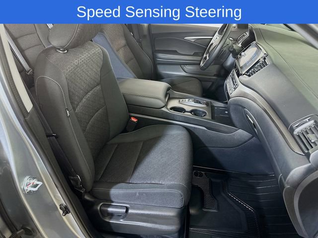 Used 2025 Honda Ridgeline Sport image 10