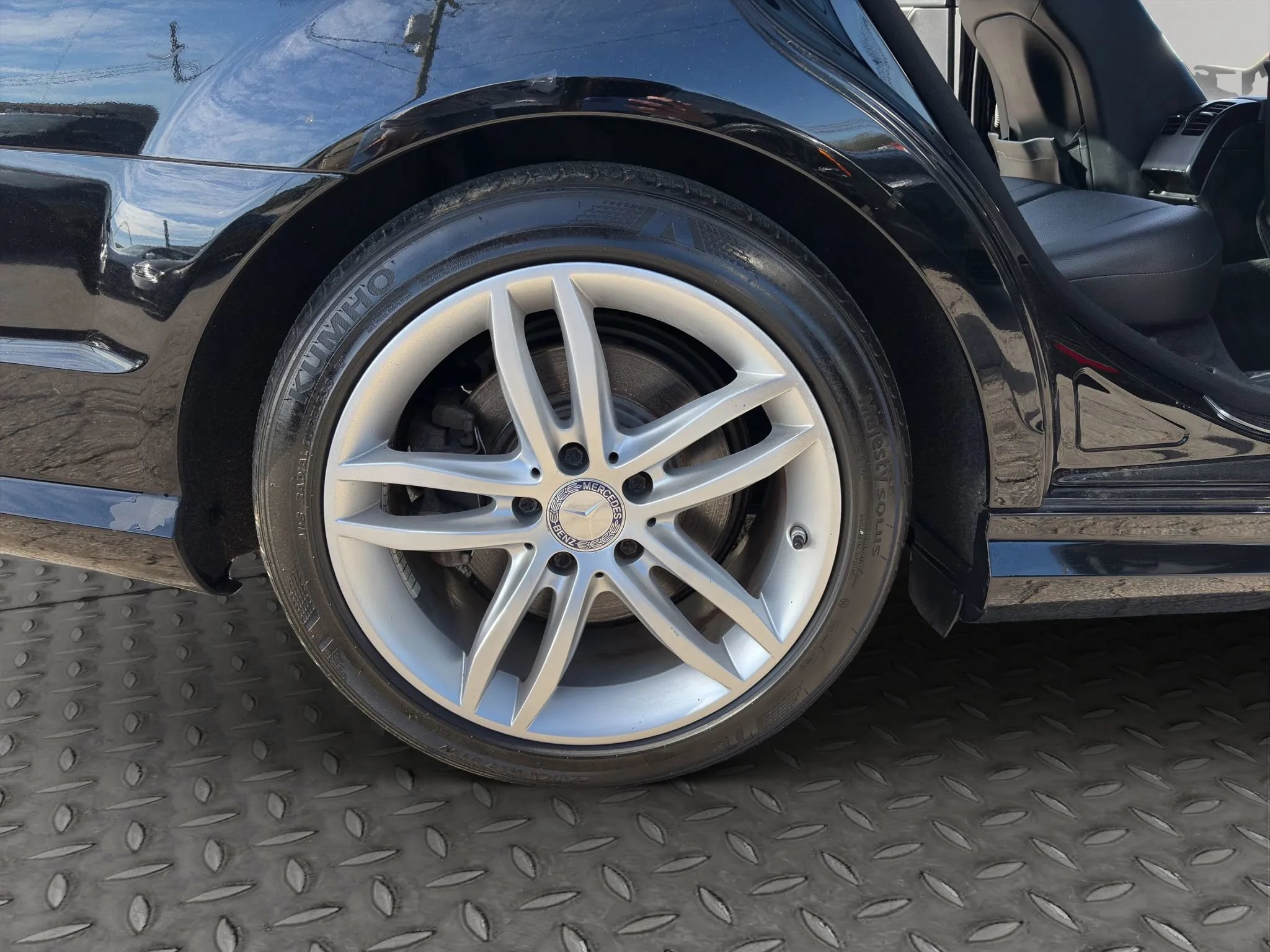 Used 2013 Mercedes-Benz C 300 4MATIC Sedan w/ Premium 1 Pkg image 27
