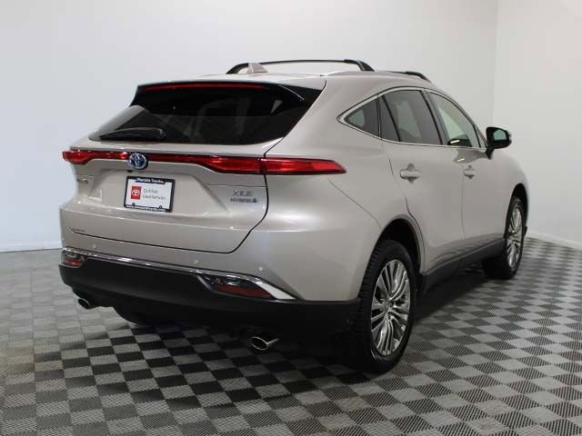 Certified 2022 Toyota Venza XLE AWD/4WD image 6