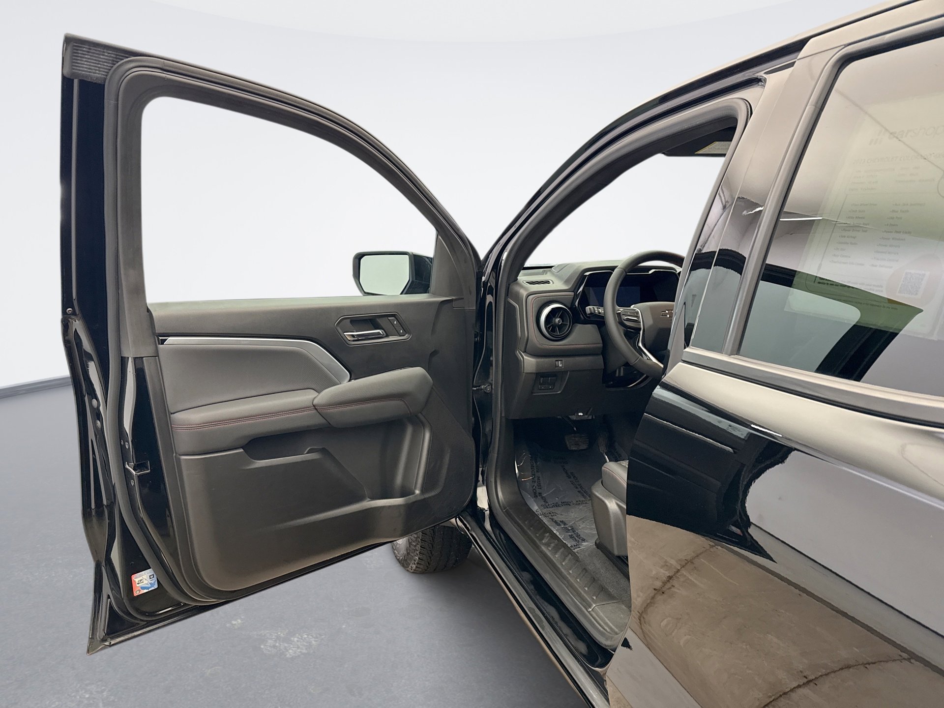 Used 2023 Chevrolet Colorado Z71 w/ Advanced Trailering Package image 9