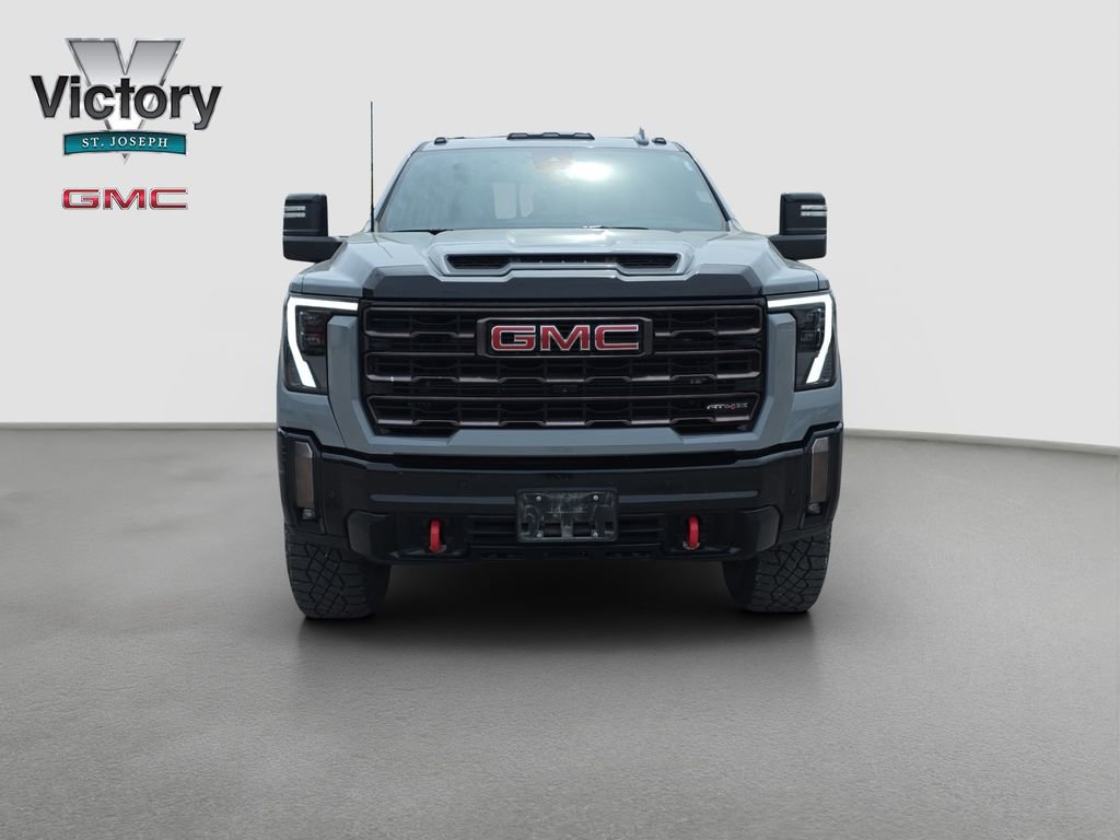 Used 2024 GMC Sierra 2500 AT4X AWD/4WD image 2