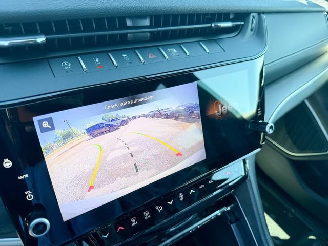 New 2026 Jeep Grand Cherokee Limited w/ Limited Altitude Package AWD/4WD image 22