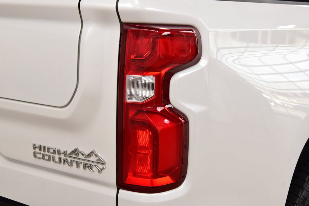 Used 2024 Chevrolet Silverado 1500 High Country w/ High Country Premium Package image 21