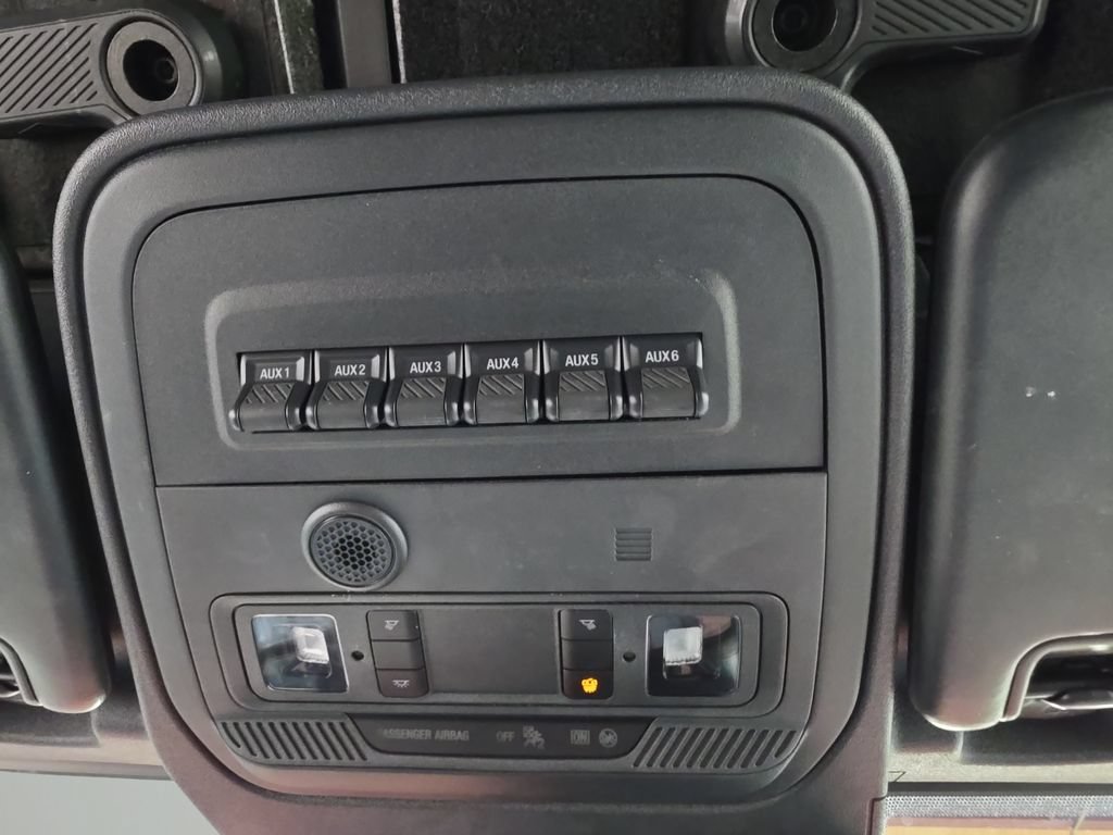 Used 2024 Ford Bronco Heritage Edition AWD/4WD image 21