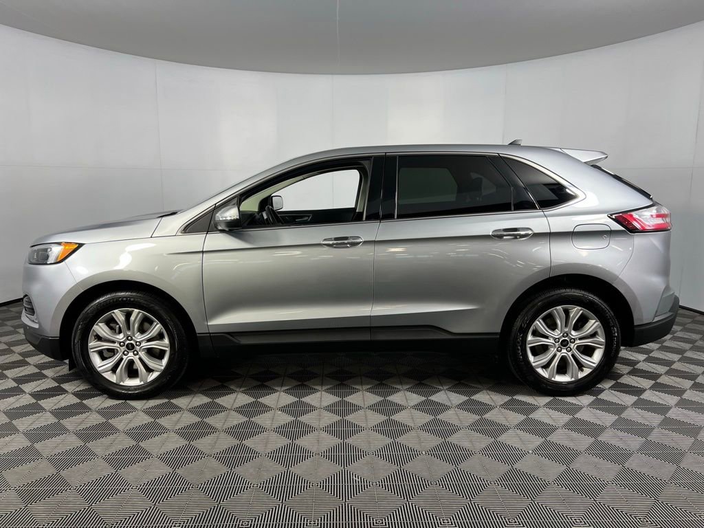 Used 2024 Ford Edge Titanium image 11
