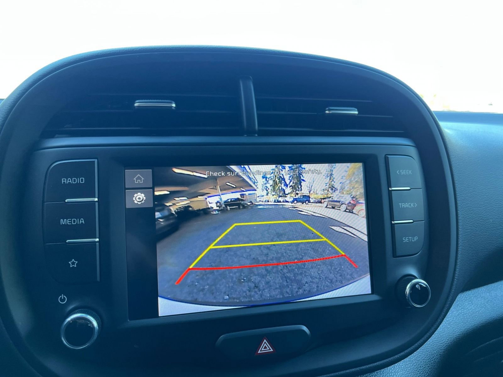 Used 2025 Kia Soul LX w/ LX Technology Package image 24