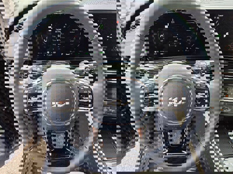 New 2026 Kia Carnival SX Prestige image 12