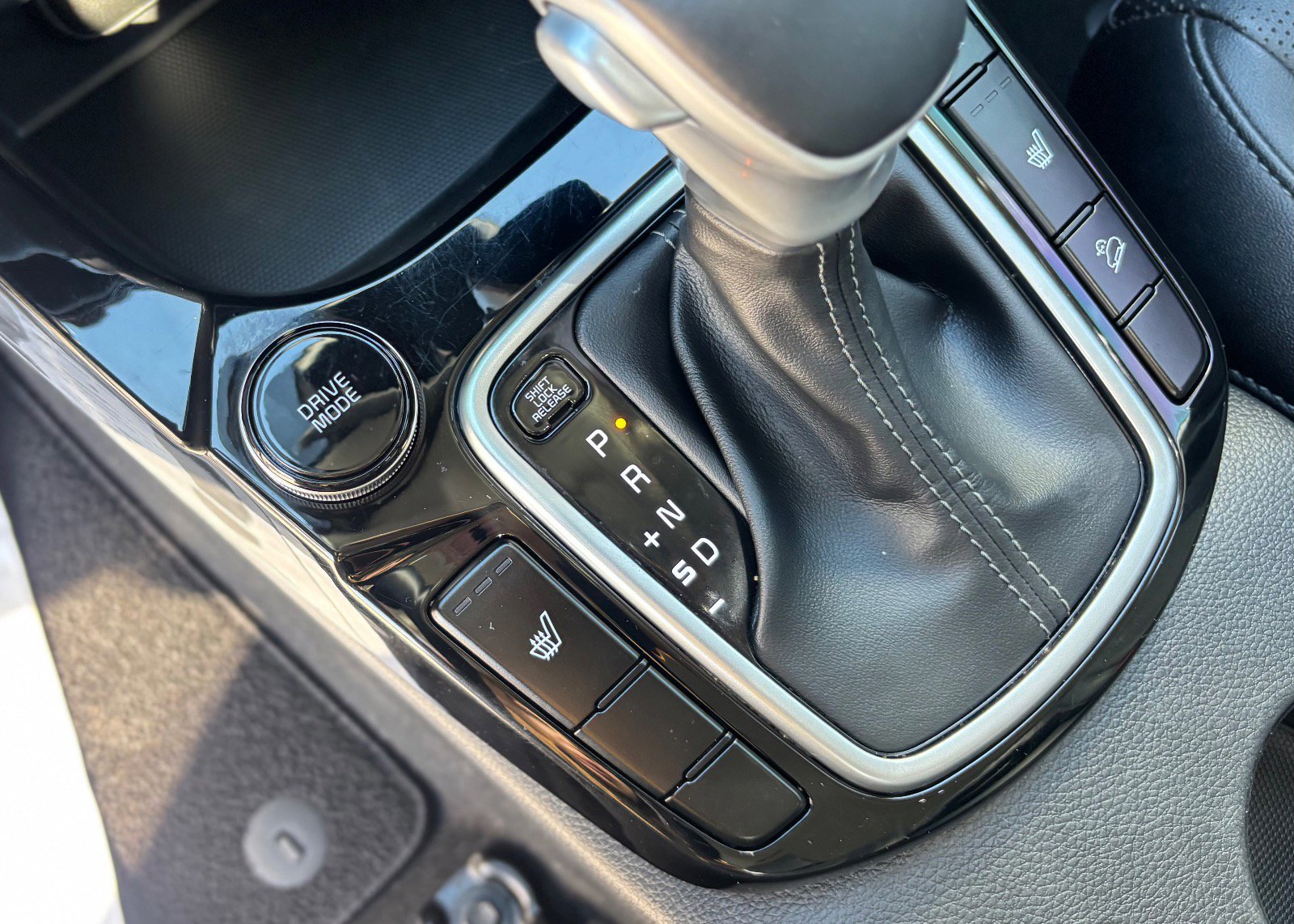 Used 2021 Kia Seltos SX image 47