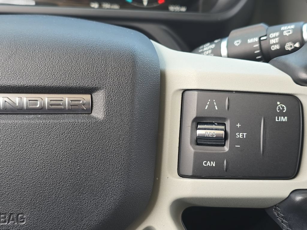 Used 2023 Land Rover Defender 110 S AWD/4WD image 17