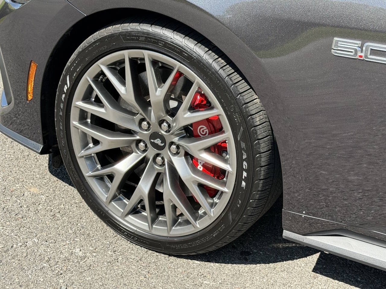 Used 2024 Ford Mustang GT Premium RWD image 11