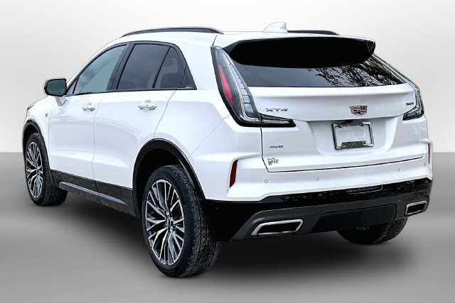 Used 2024 Cadillac XT4 Sport AWD/4WD image 12