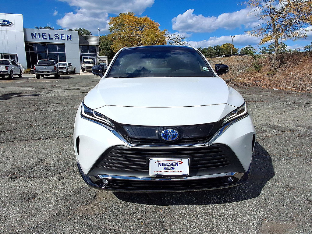 Used 2023 Toyota Venza Nightshade AWD/4WD image 3