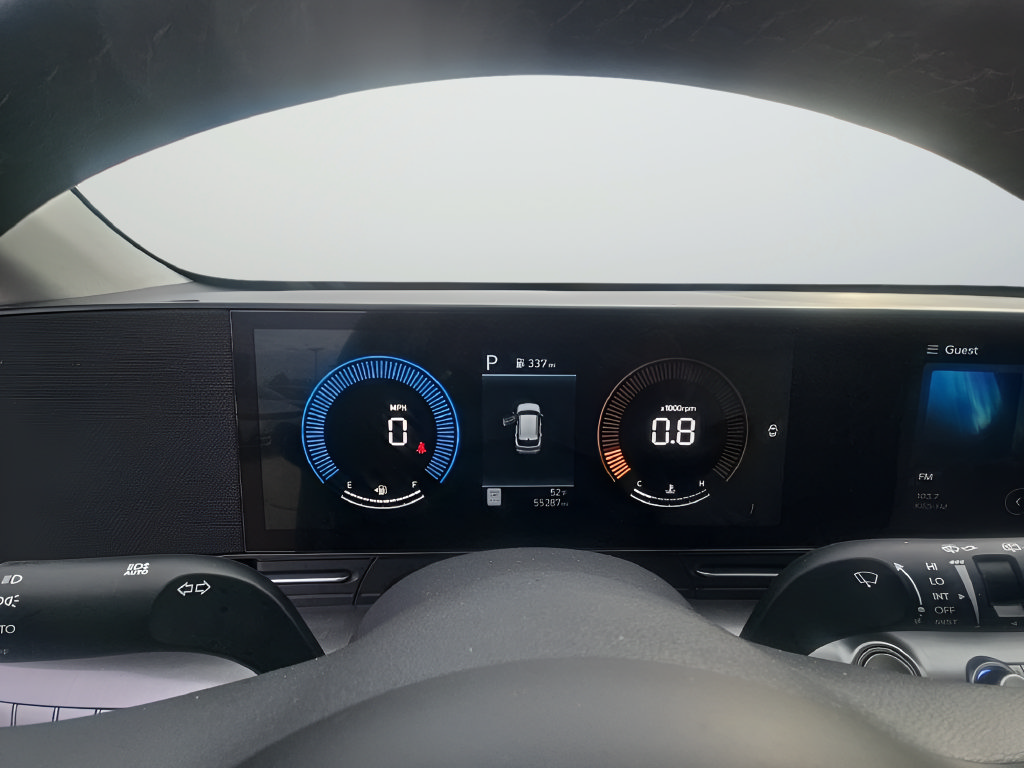 Used 2025 Hyundai Kona SEL FWD image 36