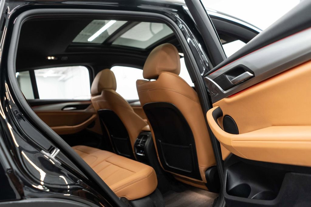 Used 2025 BMW X4 xDrive30i image 13