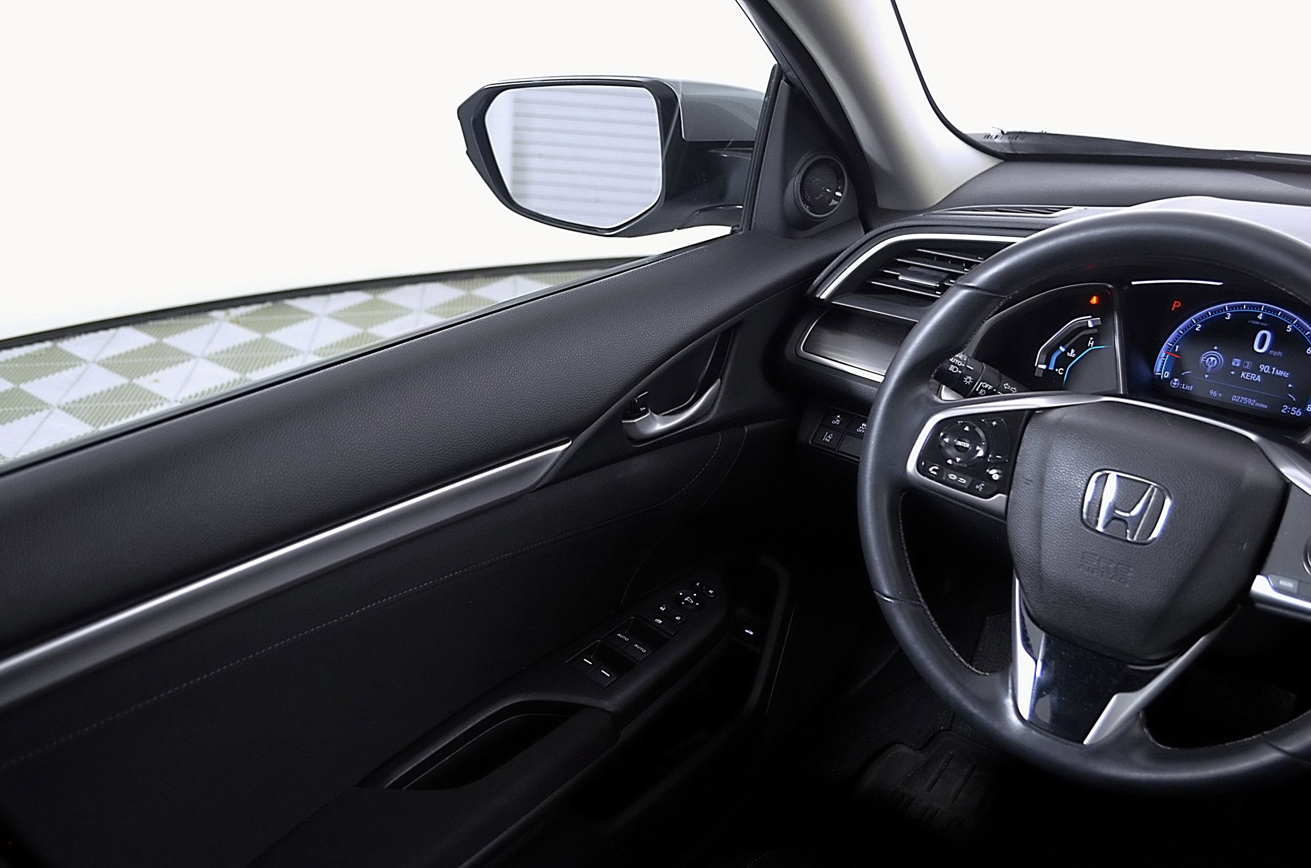 Used 2020 Honda Civic EX image 25