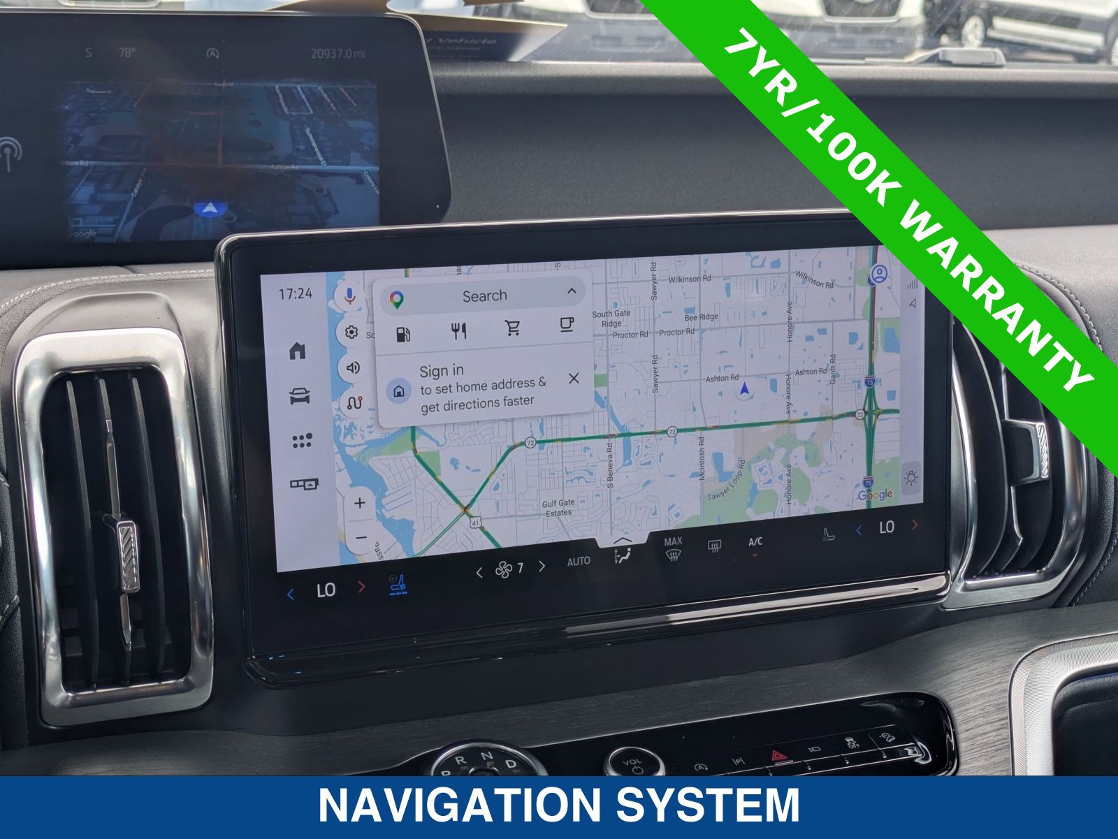 Certified 2025 Ford Expedition Platinum w/ Driver's Package AWD/4WD image 35